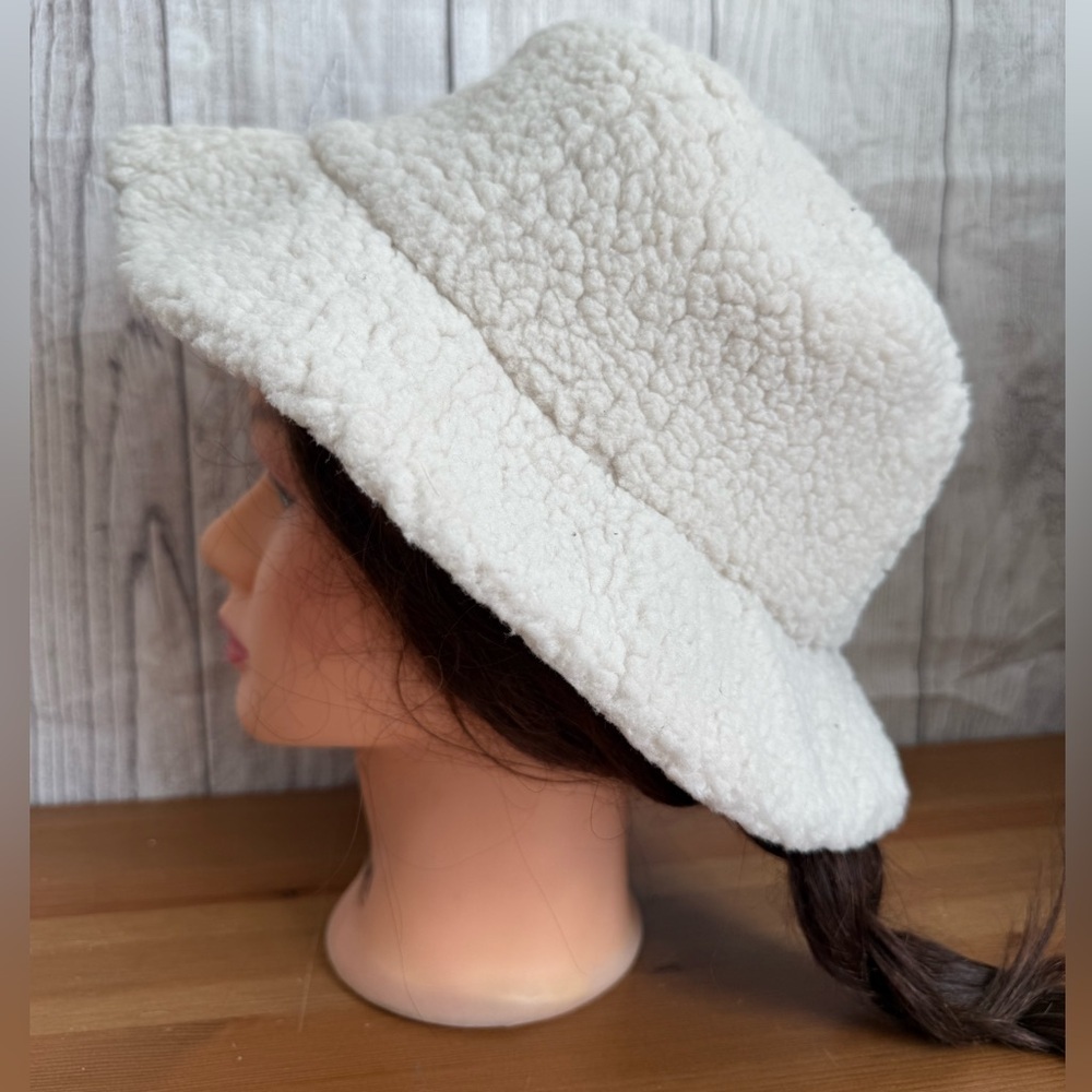NWT Lululemon Textured Fleece Bucket Hat Adjustable L/XL - Picture 2 of 5